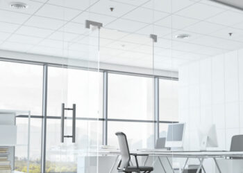 Pourquoi les cloisons en verre dans les bureaux sont là pour rester