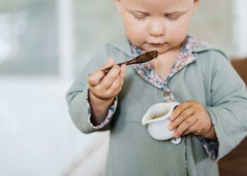 Pourquoi pas de miel avant 12 mois ?