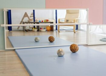 Pourquoi un miroir Montessori ?