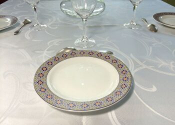 Pourquoi une assiette est ronde ?
