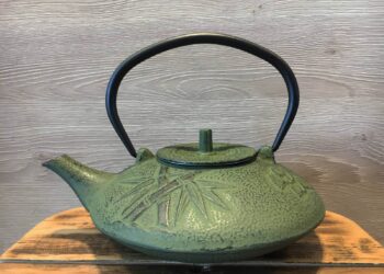 Pourquoi utiliser une théière en fonte ?