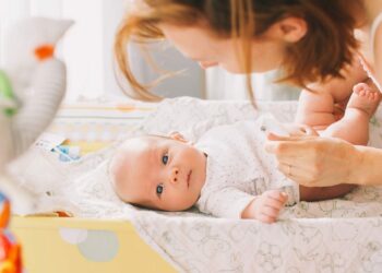 Quand mettre une veilleuse à bébé ?