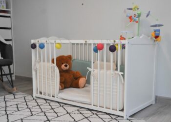 Quand passer bébé dans un lit sans barreau ?