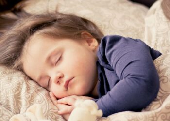 Quand tombe poils bébé ?