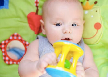 Quel Eveil pour un bébé de 2 mois ?