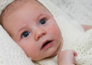 Quel bijou offrir pour une naissance ?