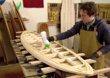 Quel bois pour fabriquer une planche de surf ?