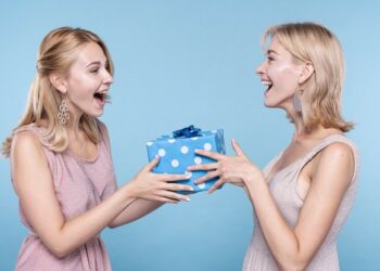 Quel cadeau offrir à quelqu'un qu'on ne connaît pas ?