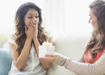 Quel cadeau offrir à une jeune maman ?