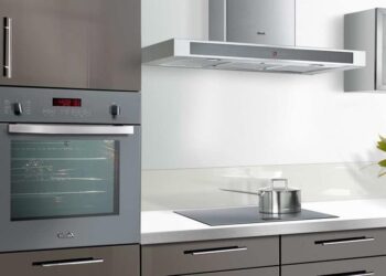 Quel espace derrière un four encastrable ?