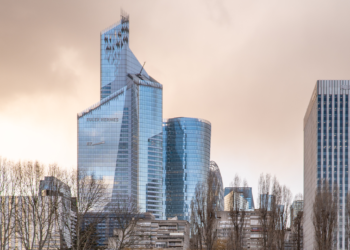 Quel est la plus grande tour de la Défense ?