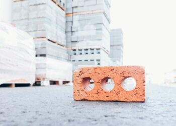 Quel est le matériaux de construction le moins cher ?