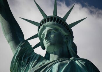 Quel est le poids de la Statue de la Liberté ?