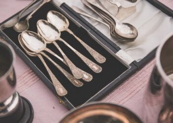 Quel est le poinçon des couverts en argent ?