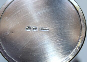 Quel est le poinçon du métal argenté ?