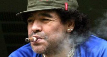 Quel fut le dernier club européen de Diego Maradona ❓ ?