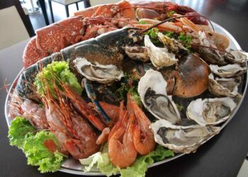 Quel légume avec un plateau de fruits de mer ?