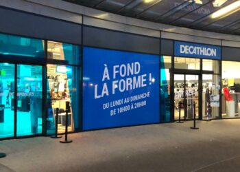 Quel magasin est ouvert le dimanche à Lille ?