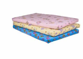 Quel matelas pour un lit parapluie ?