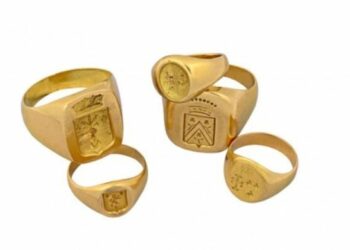 Quel matière de bijoux ne noircit pas ?