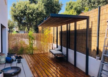 Quel métal pour une pergola ?