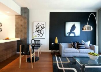 Quel mur peindre en foncé dans un salon ?