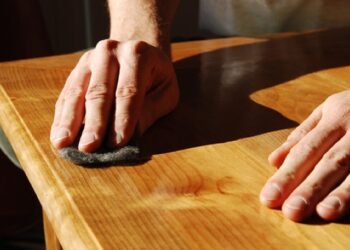 Quel produit naturel pour nettoyer les meubles en bois ?