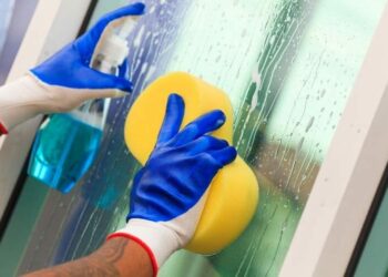 Quel produit pour que l'eau glisse sur les vitres ?