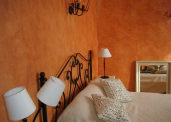 Quel revêtement pour un mur abîmé ?