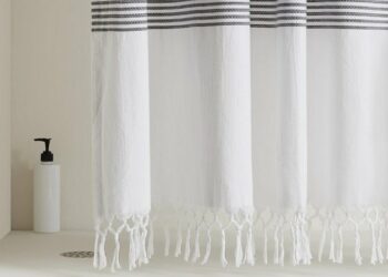 Quel tissu pour rideau douche ?