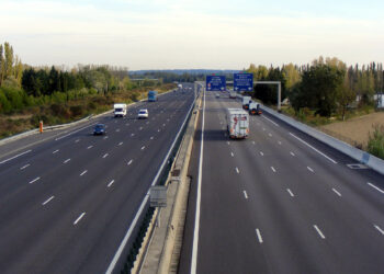 Quelle autoroute a le plus de voies ?