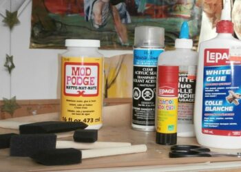 Quelle colle pour collage artistique ?