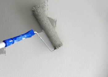 Quelle colle utiliser pour que le papier ne gondole pas ?
