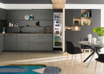 Quelle couleur associer au gris anthracite dans une cuisine ?