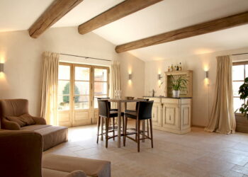 Quelle couleur associer avec la couleur ivoire ?