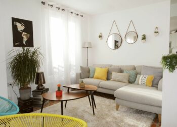 Quelle couleur associer avec un canapé gris ?