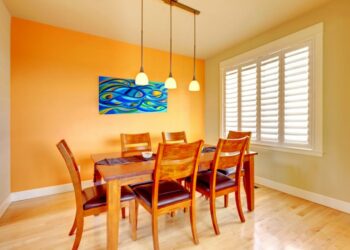 Quelle couleur avec le blanc dans une salle à manger ?