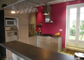 Quelle couleur de meubles avec mur blanc ?