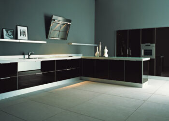 Quelle couleur de mur avec des meubles noirs ?