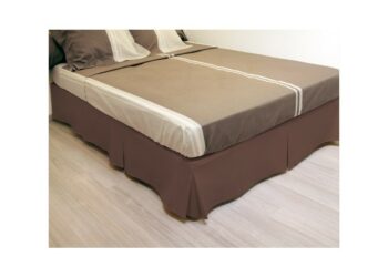 Quelle couleur pour un cache-sommier ?