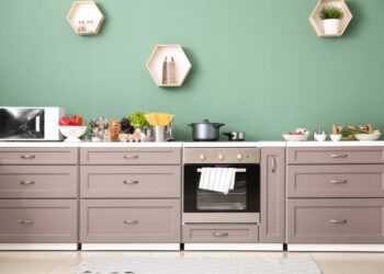 Quelle couleur va le mieux avec la couleur taupe ?