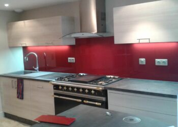 Quelle crédence pour cuisine rouge ?