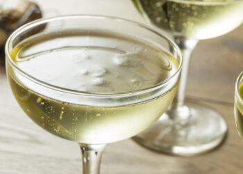 Quelle est la différence entre une coupe et une flûte de champagne ?