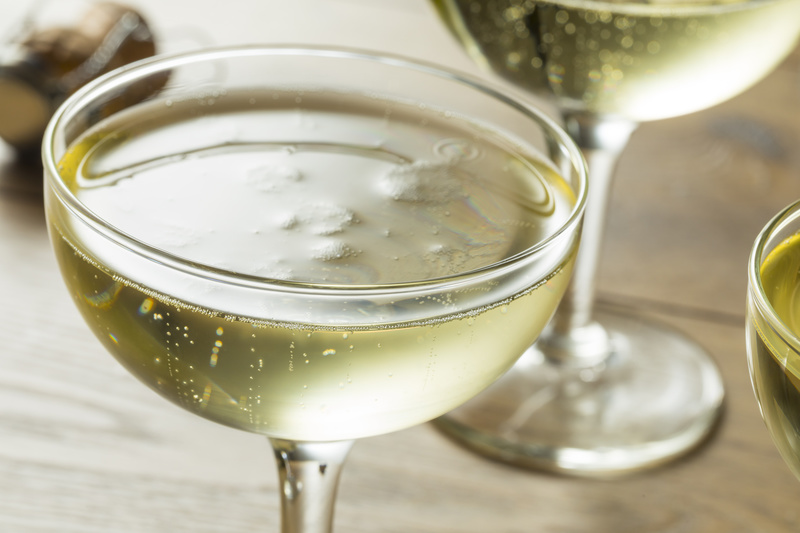 Quelle est la différence entre une coupe et une flûte de champagne
