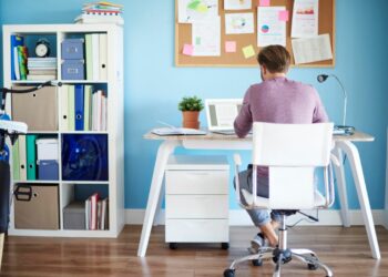 Quelle est la hauteur d'un bureau ?