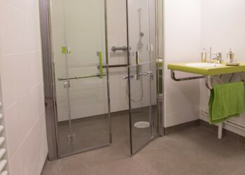 Quelle hauteur appliqué salle de bain ?