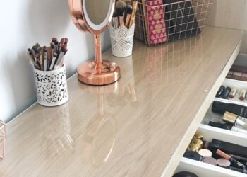 Quelle hauteur pour une coiffeuse ?