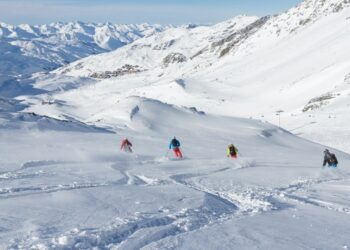 Quelle heure ferme le Val d'Europe ?