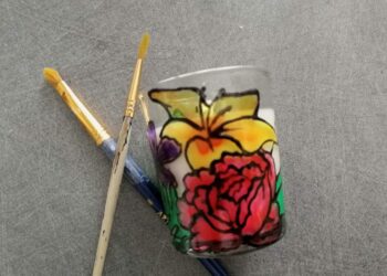 Quelle peinture pour peindre un bocal en verre ?