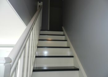 Quelle peinture pour peindre une cage d'escalier ?